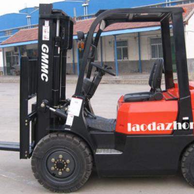 3噸-12噸的柴油叉車出租